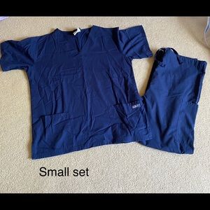 Buttersoft scrub set- navy